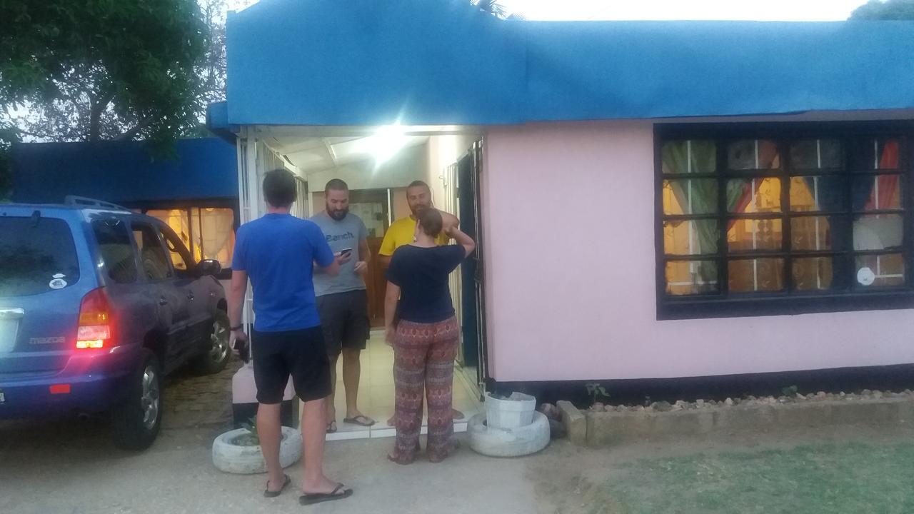 Ostello Kumunzi Backpackers Lusaka Esterno foto