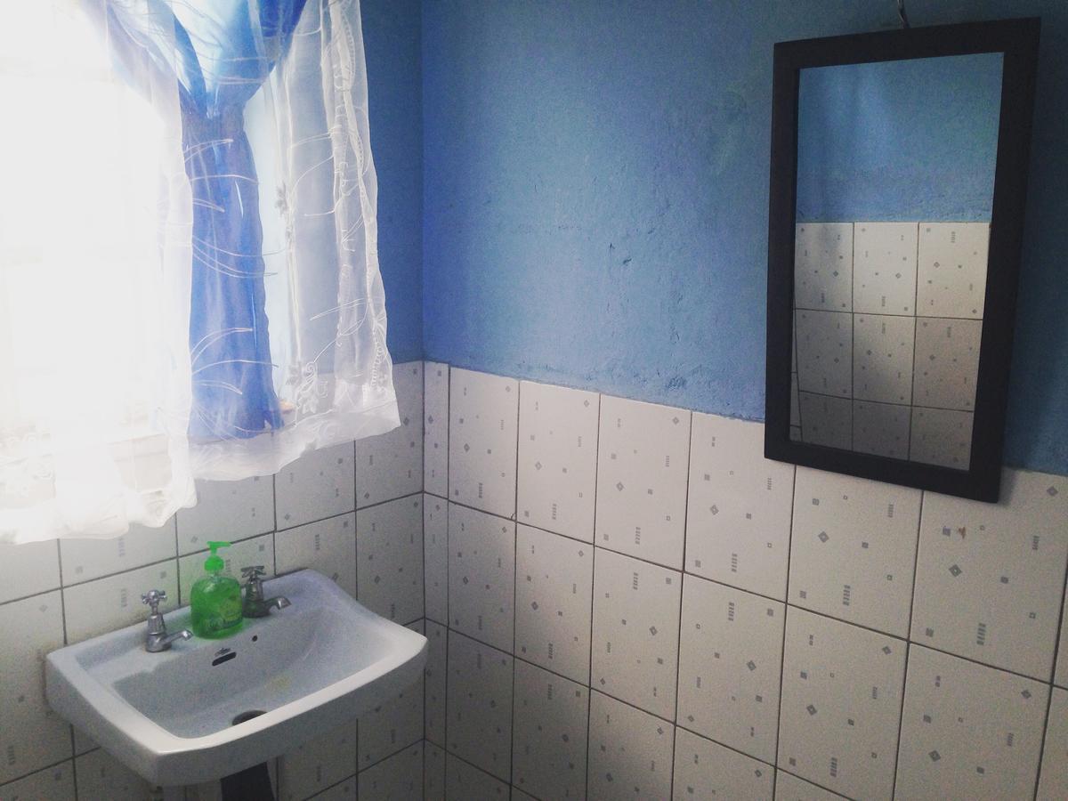 Ostello Kumunzi Backpackers Lusaka Esterno foto